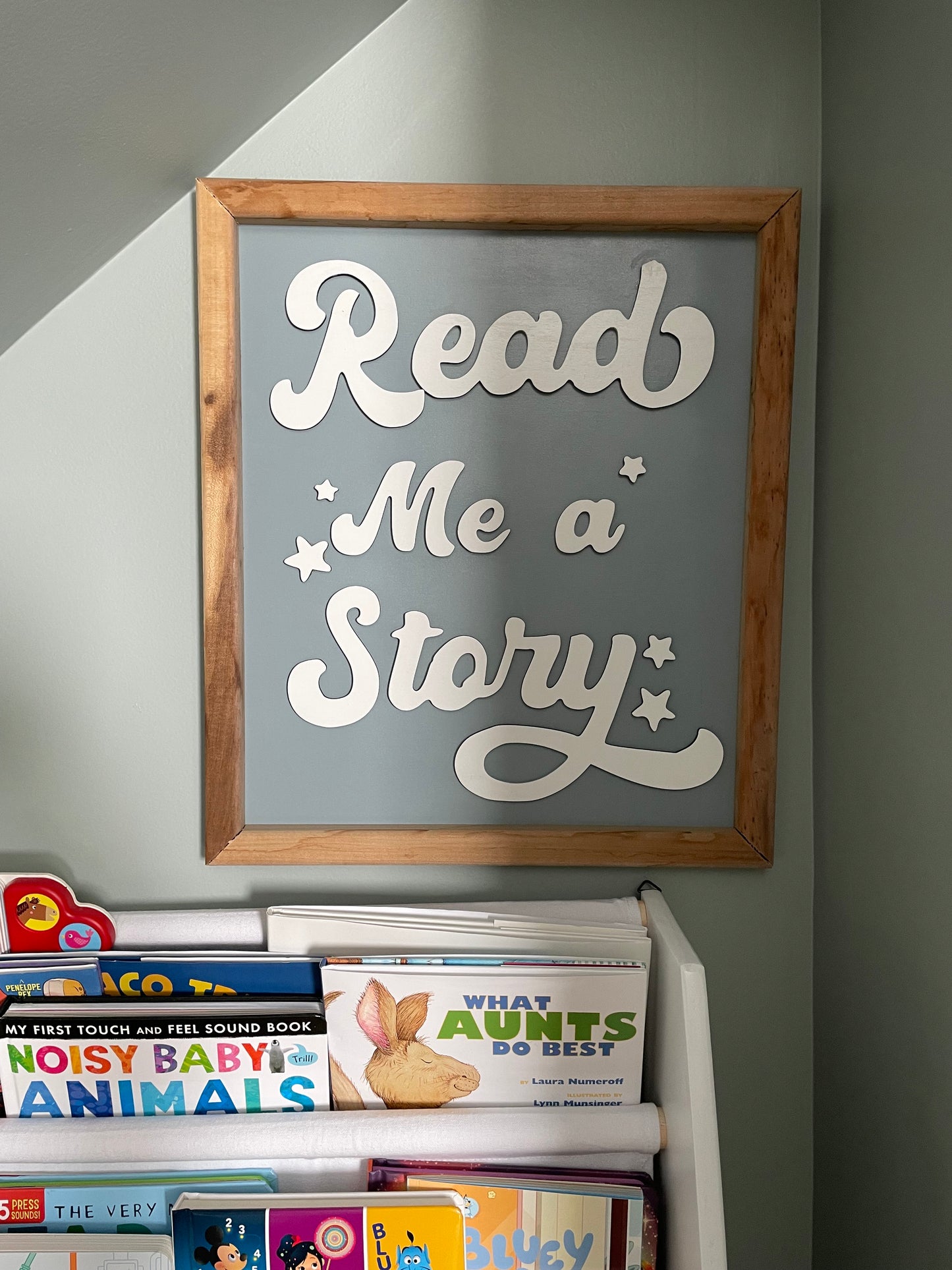 Kids Room Sign - Read Me A Story
